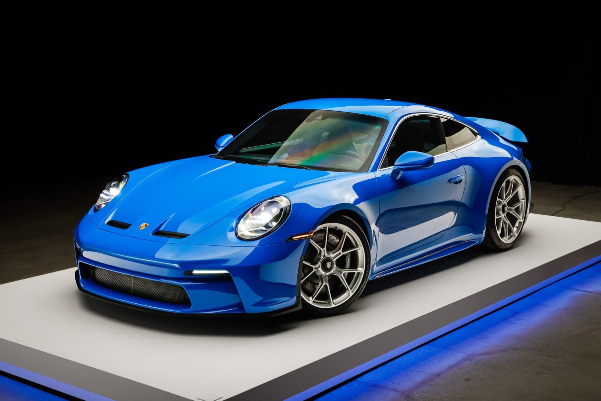 Blue Turquoise 2022 Porsche 911 GT3 Touring 6-Speed