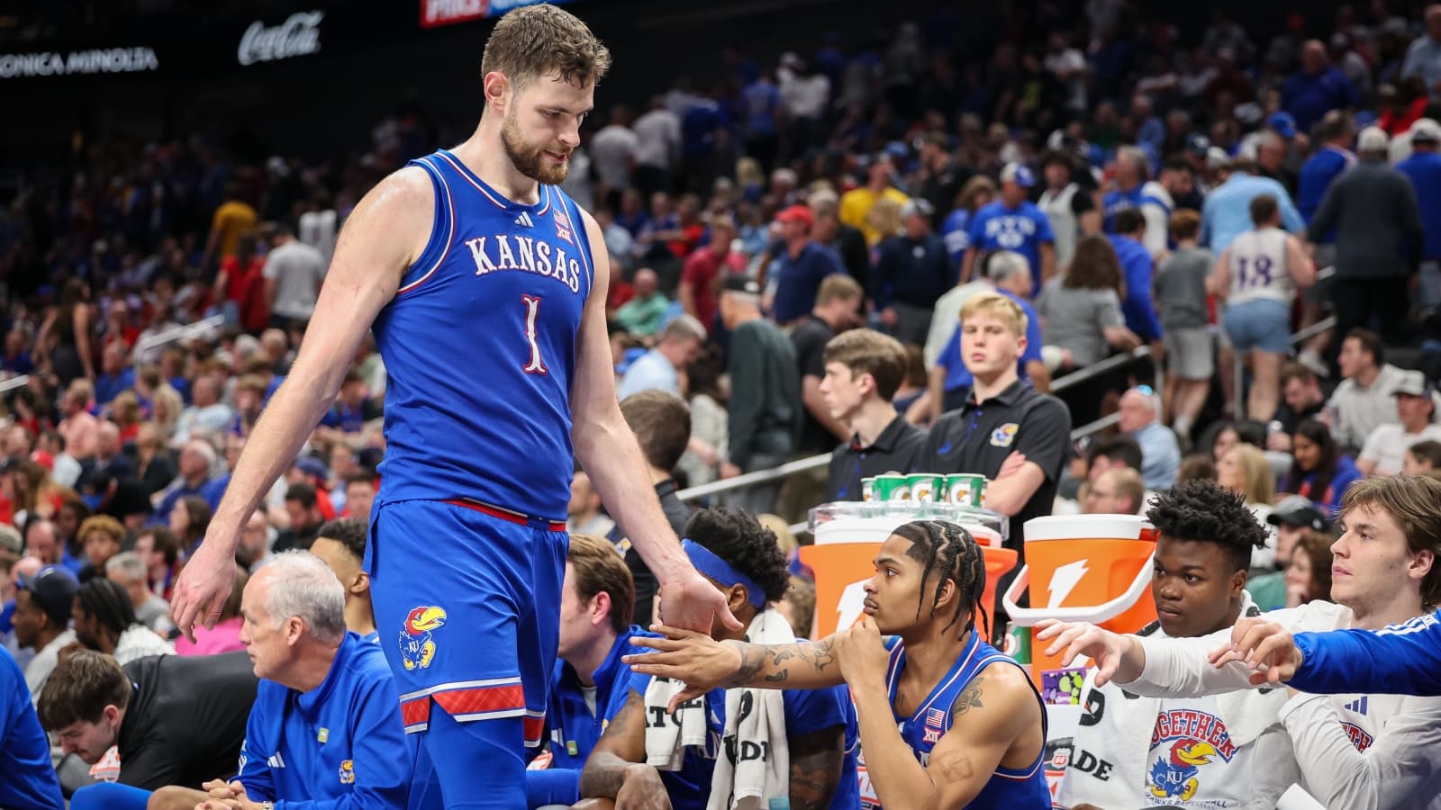 Hunter Dickinson Criticizes Fans, Says It ‘Felt Like A Job’ To Play At Kansas For 7-Figure Salary