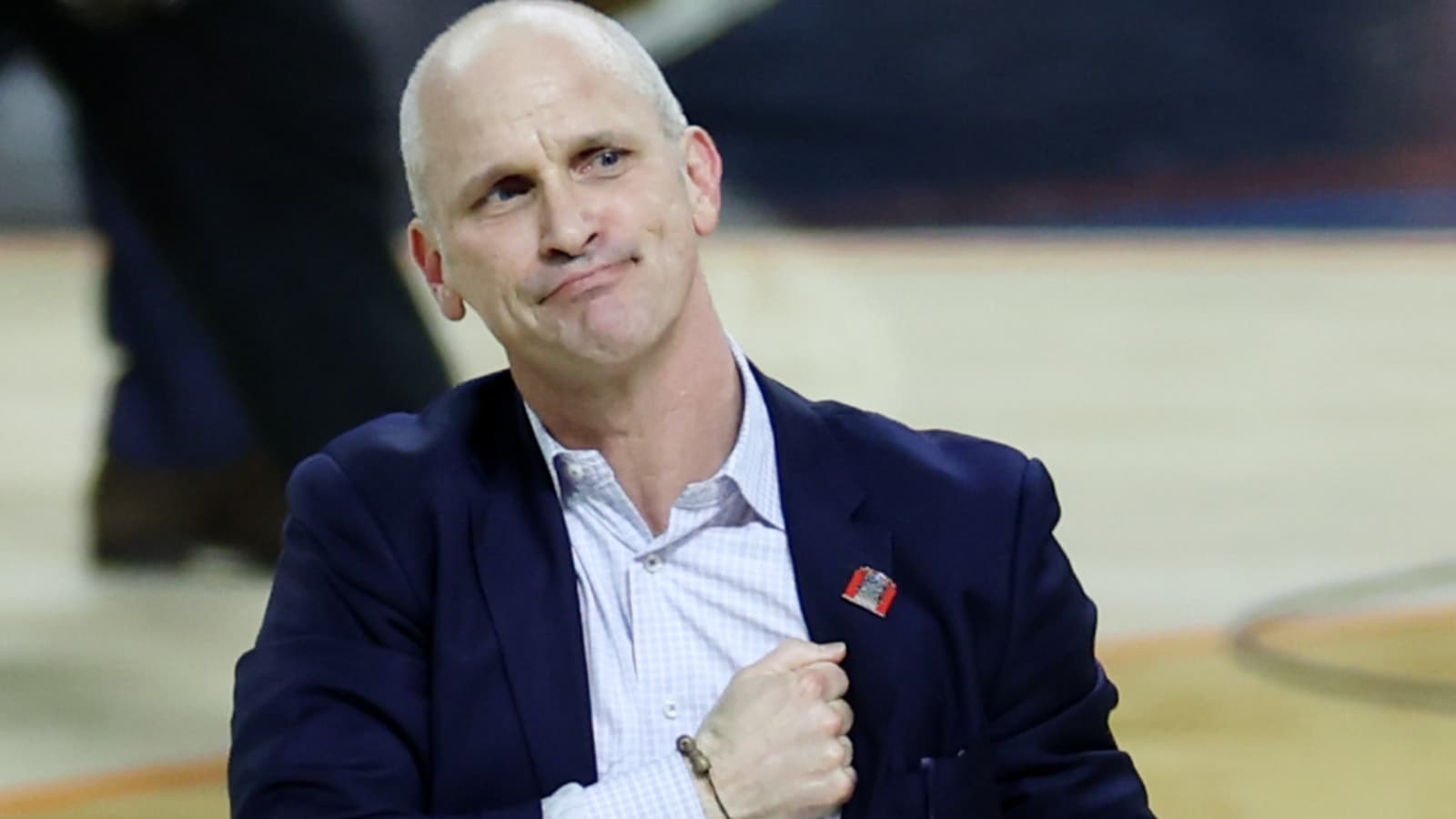 Dan Hurley Mercilessly Booed At Final Four While Giving Figurative Middle Finger To Critics