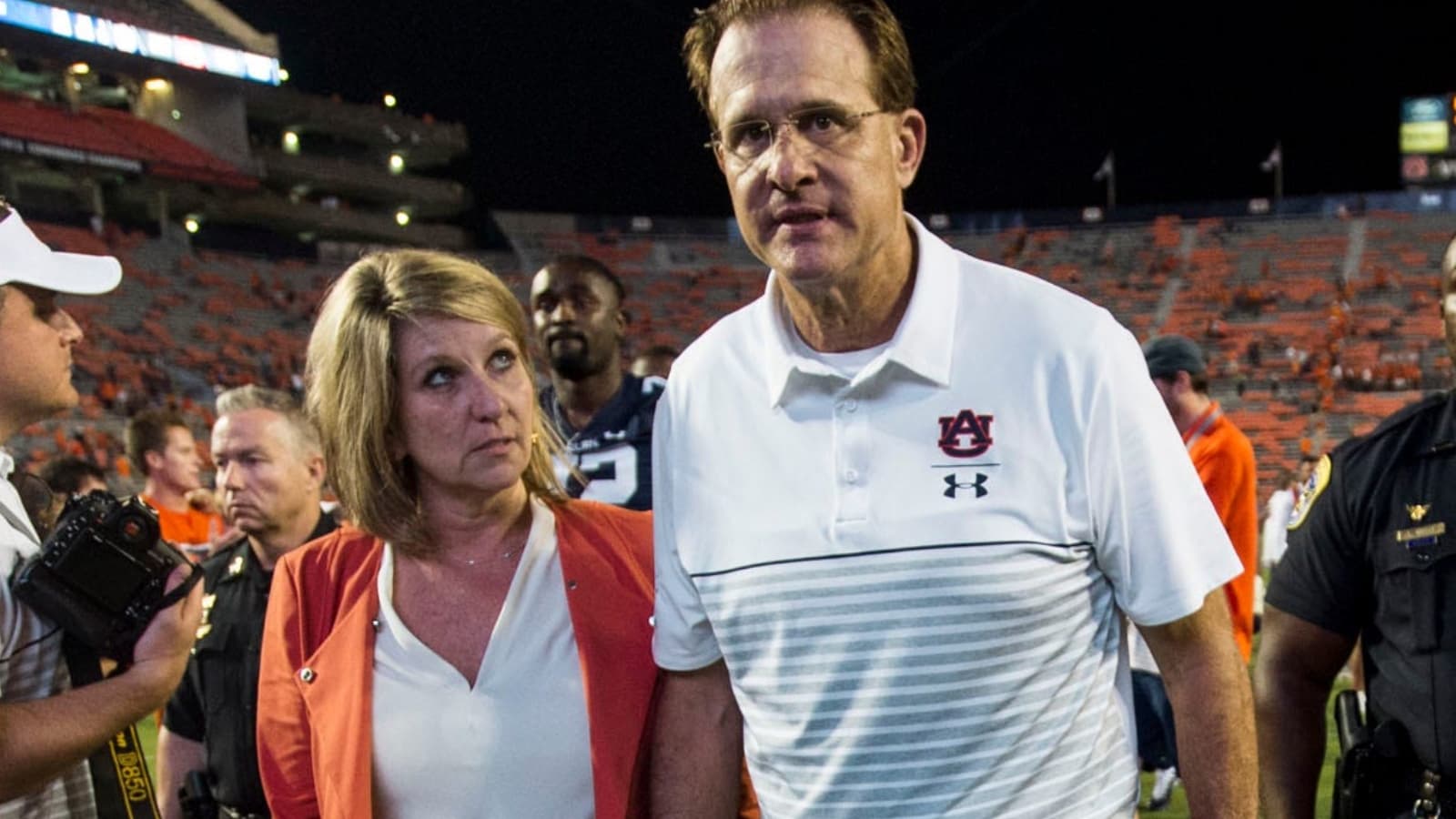 Gus Malzahn’s Wife Shows Downside Of Marrying A Football Coach With One Look
