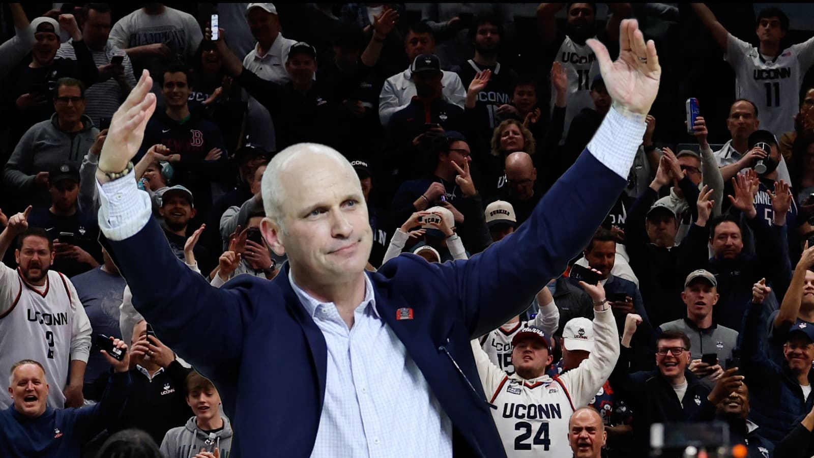 Illinois Fans Subjected To Unescapable Serenade On Sad Escalator Ride After March Madness Takeover