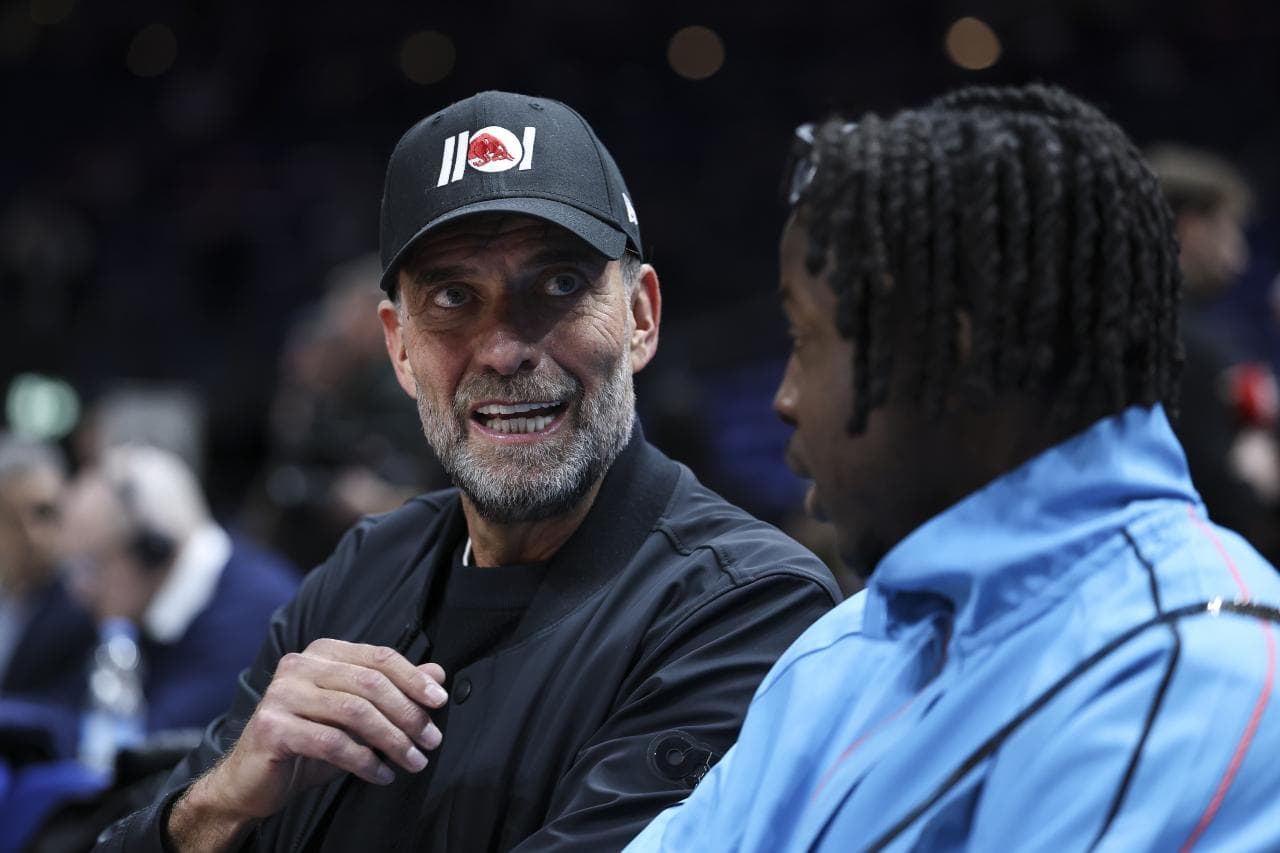 Klopp furiously labels Real Madrid coaching rumours as "complete nonsense"