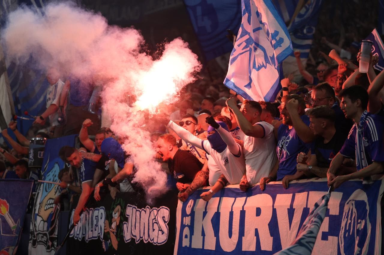2. Bundesliga: Schalke promoted to Bundesliga with victory over Fortuna Düsseldorf