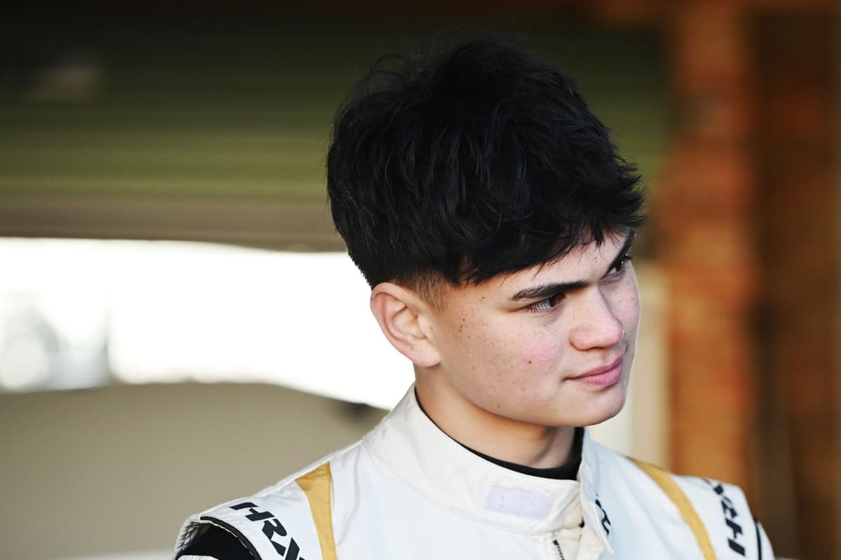 DeLeon leads way in first BTCC official test