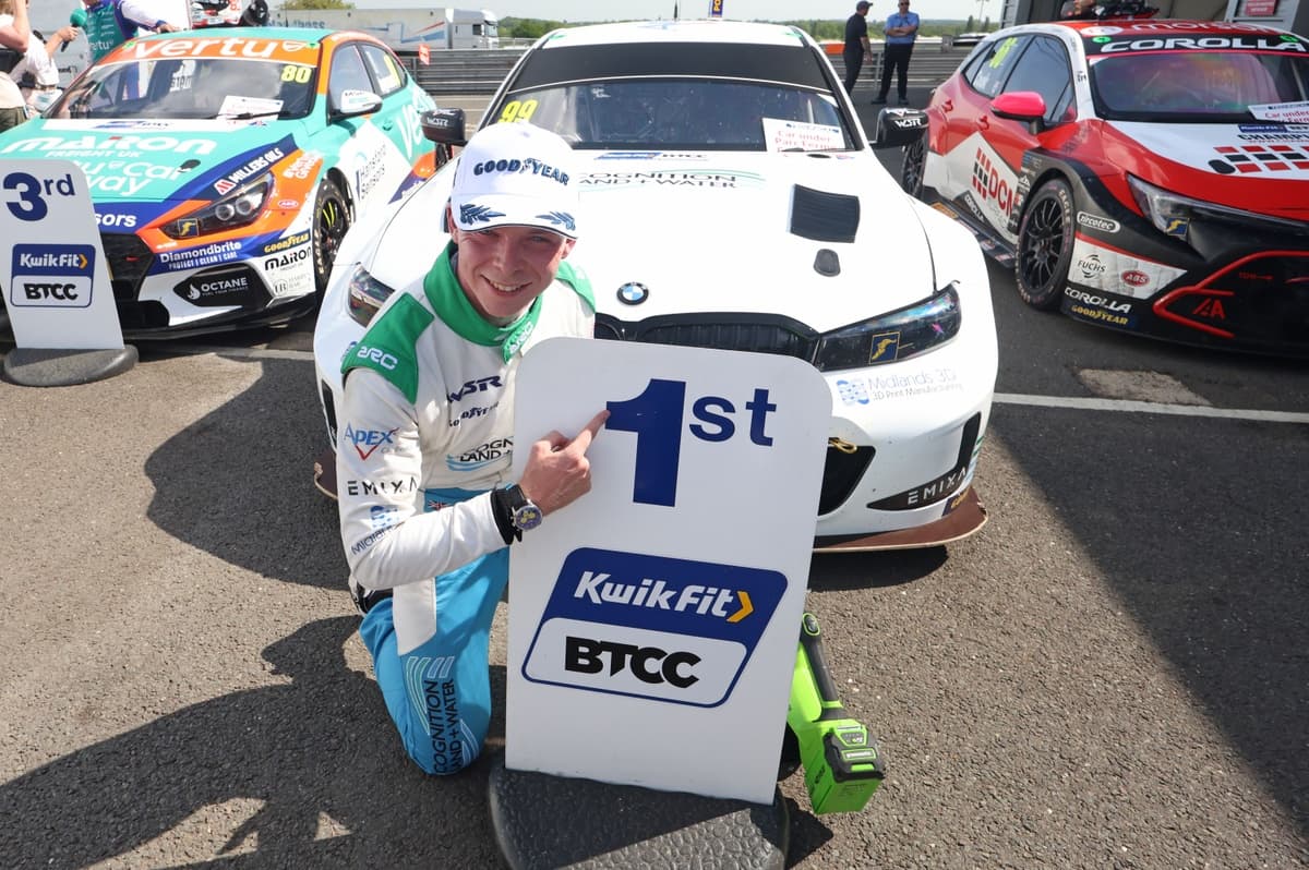 BTCC Snetterton: Rainford victorious in qualifying race, Sutton fails to finish after puncture