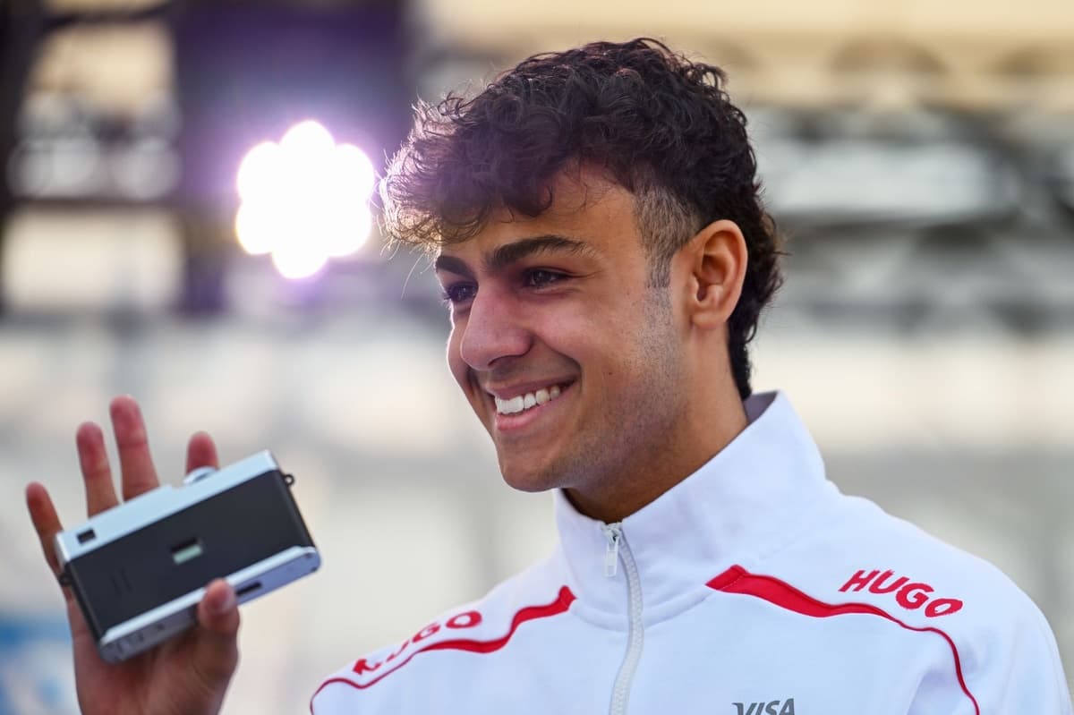 F1's only rookie Arvid Lindblad settles in: "Why should there be pressure? I'm living the dream"