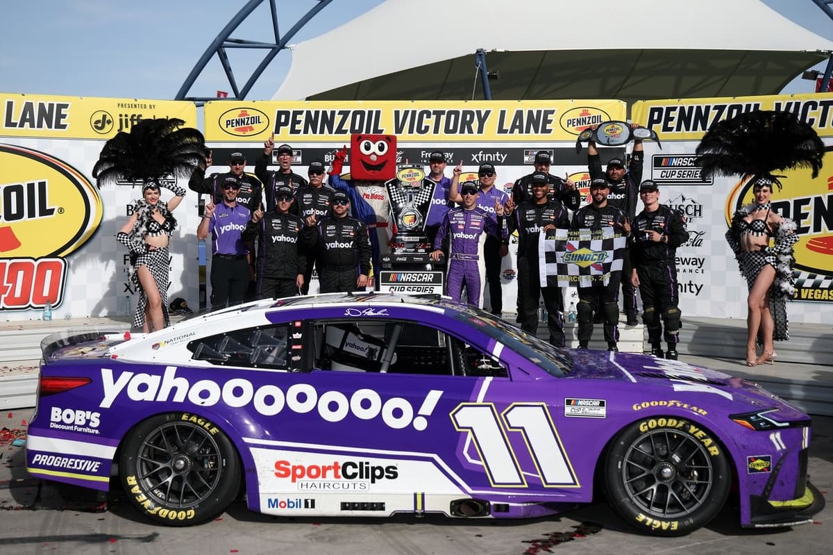 Denny Hamlin overcomes penalty, beats Chase Elliott to win Las Vegas Cup race