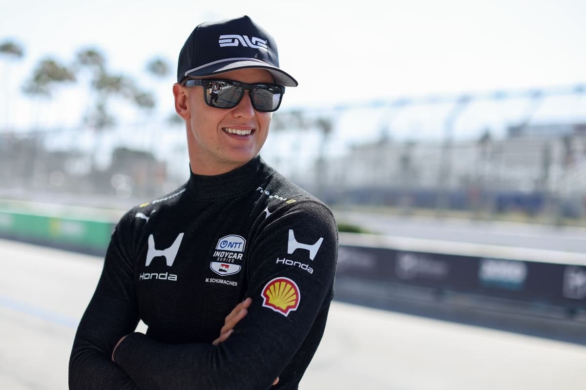 Mick Schumacher shares injury update after breaking wrist in IndyCar St Pete crash
