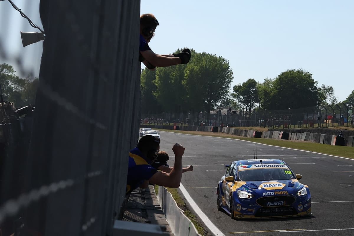 BTCC Brands Hatch: Sutton takes 50th win in dramatic race one