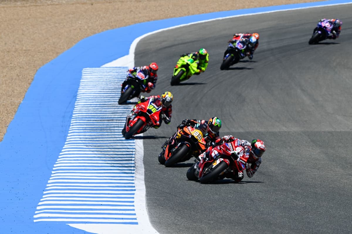 Manufacturers stand up to Liberty in Jerez as MotoGP changes negotiating tact