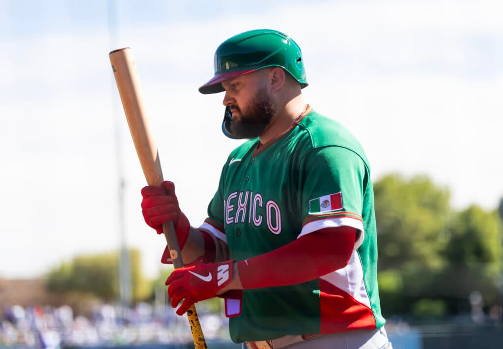Braves, Rowdy Tellez Agree To Minor League Deal