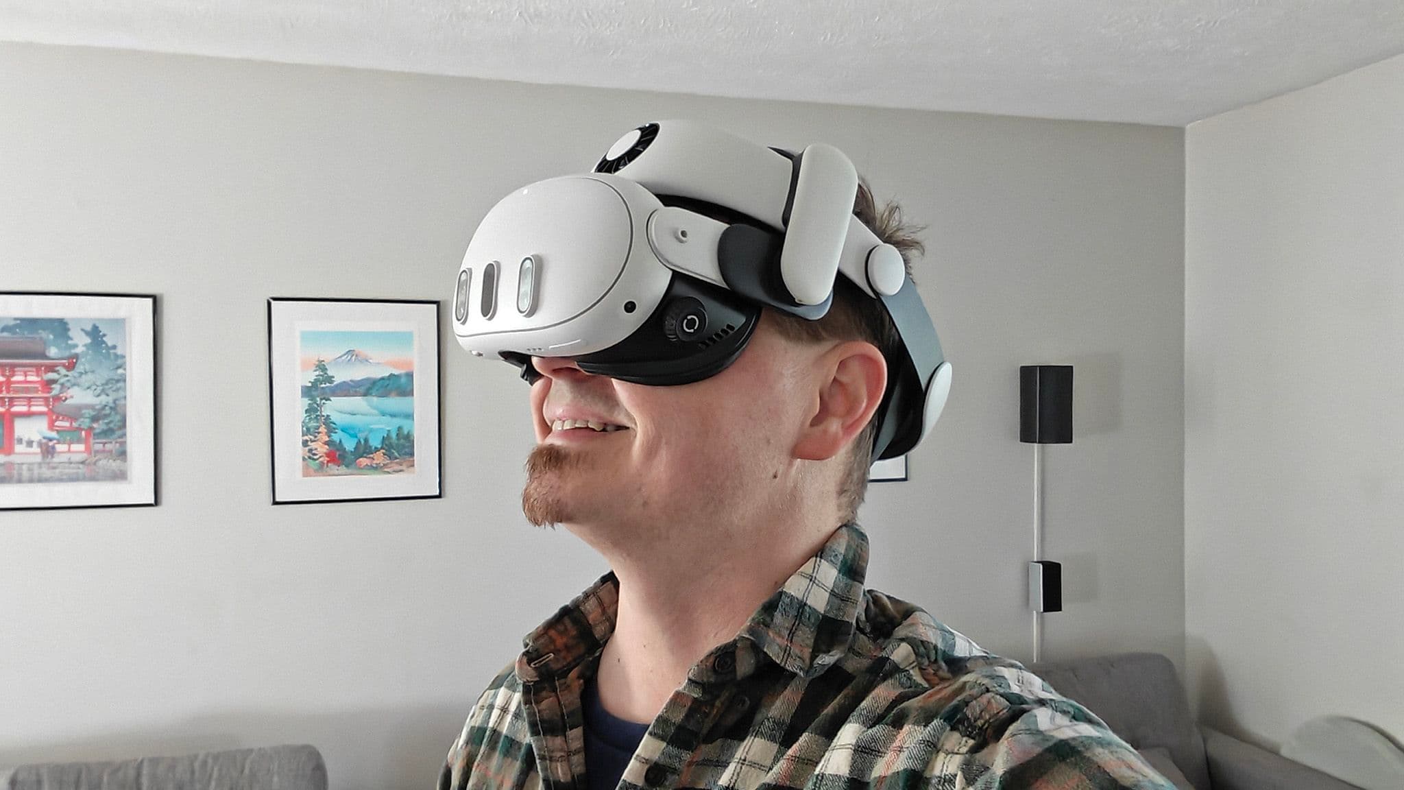 I've finally found a premium Meta Quest 3 headstrap that doesn't suck