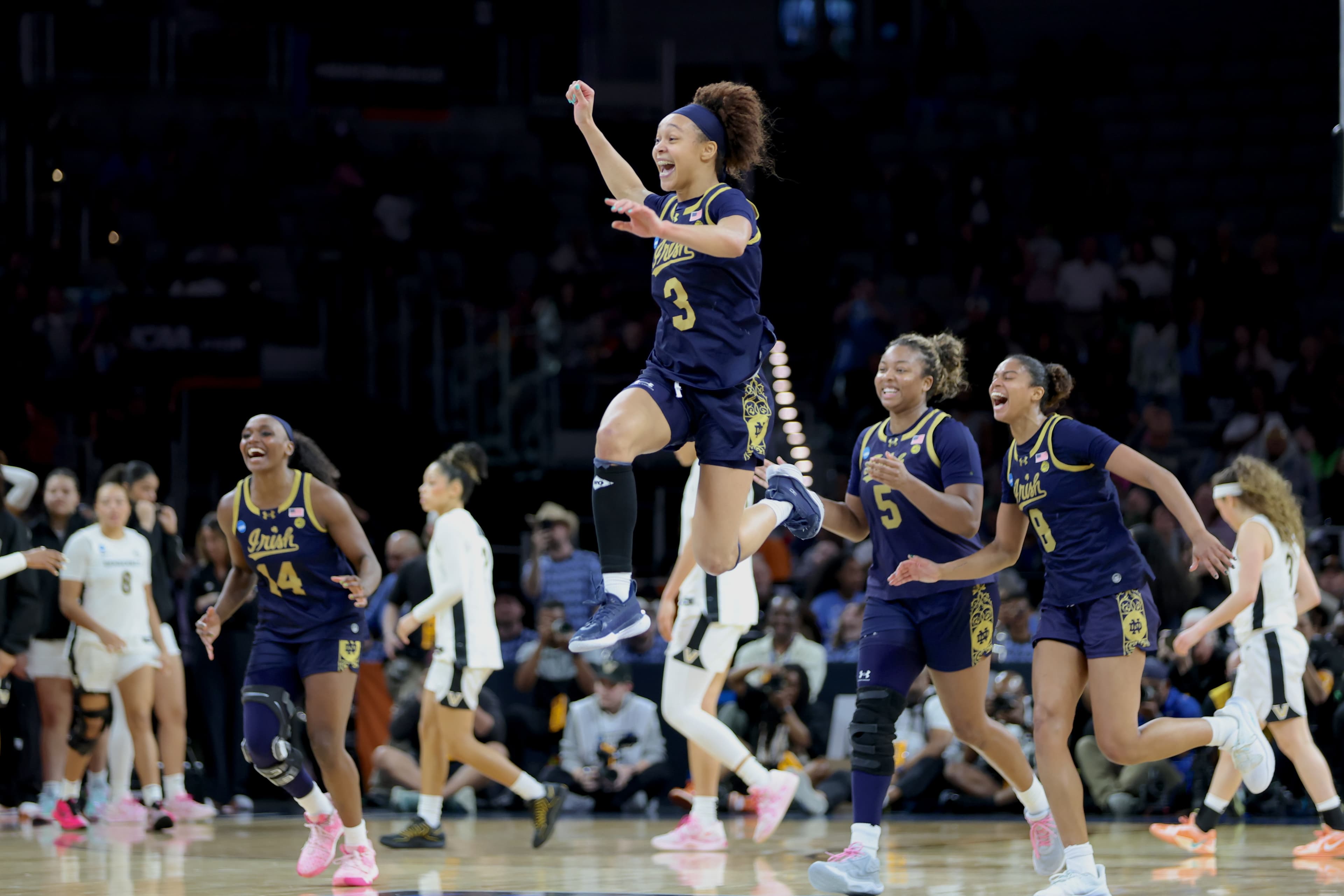 Hannah Hidalgo cements her star status in Notre Dame's Sweet 16 win over Vanderbilt, Mikayla Blakes: 'Do whatever it takes'