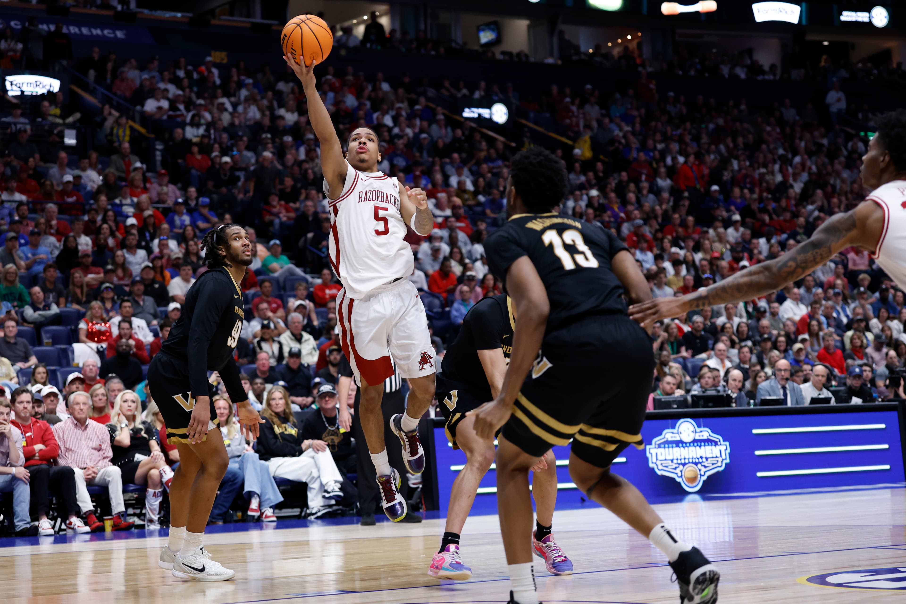 Acuff Jr. Makes Stellar NBA Draft Debut with Star-Rated Performances