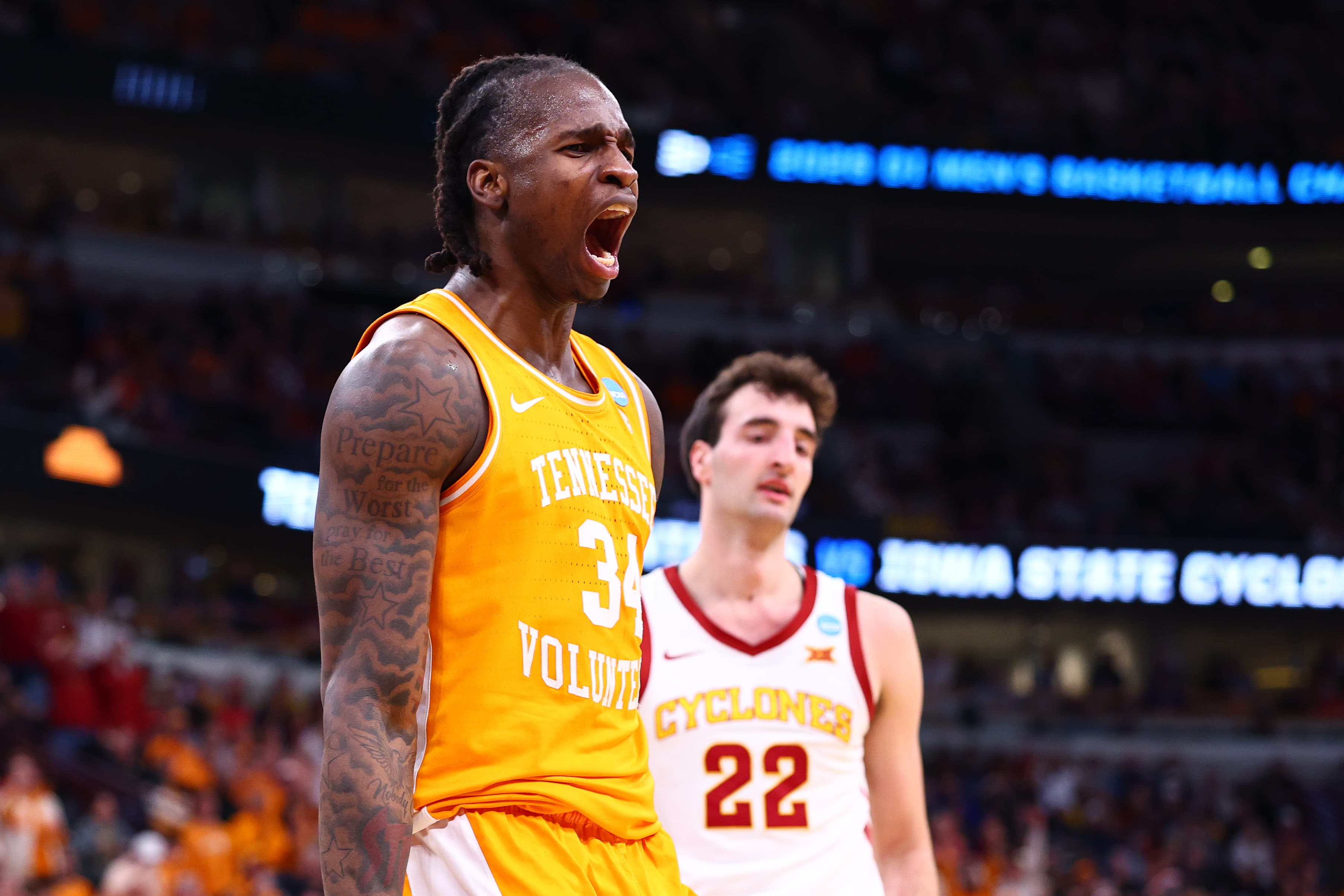 Tennessee pulls away from shorthanded Iowa State to reach third straight Elite Eight