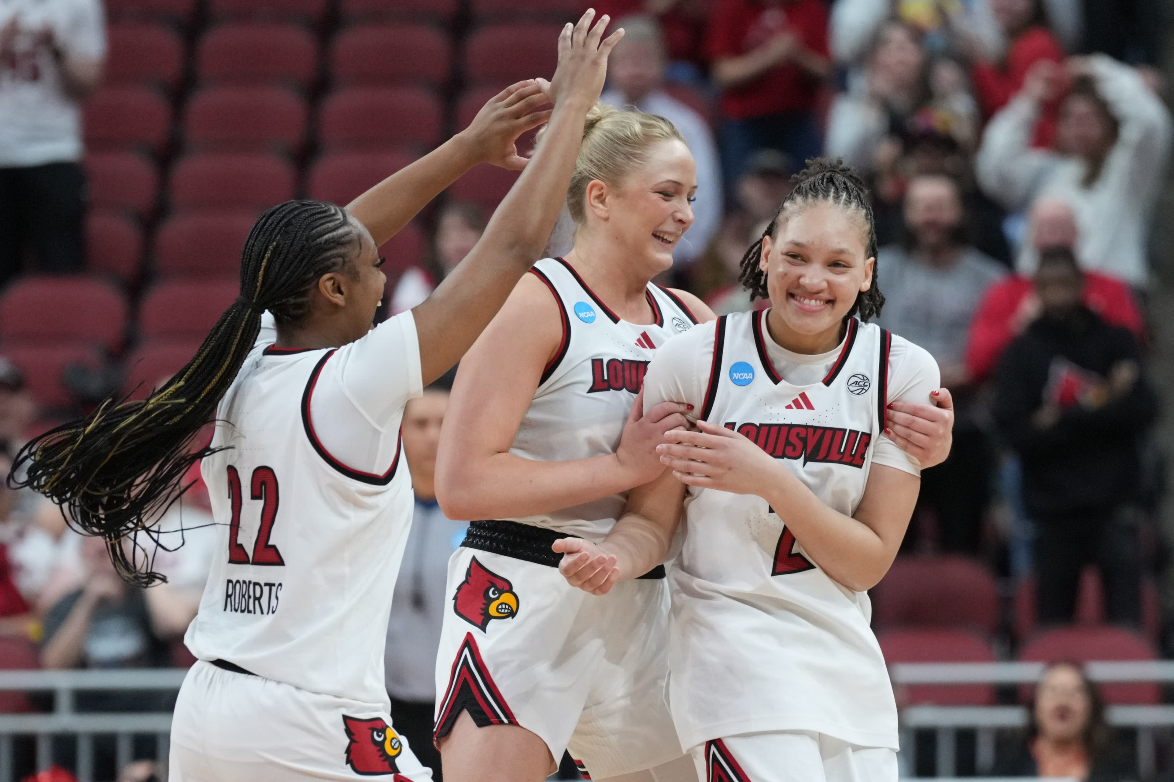 For Sweet 16 foes Michigan and Louisville, 'youth is wonderful' with sophomore stars like Olivia Olson, Imari Berry in tow