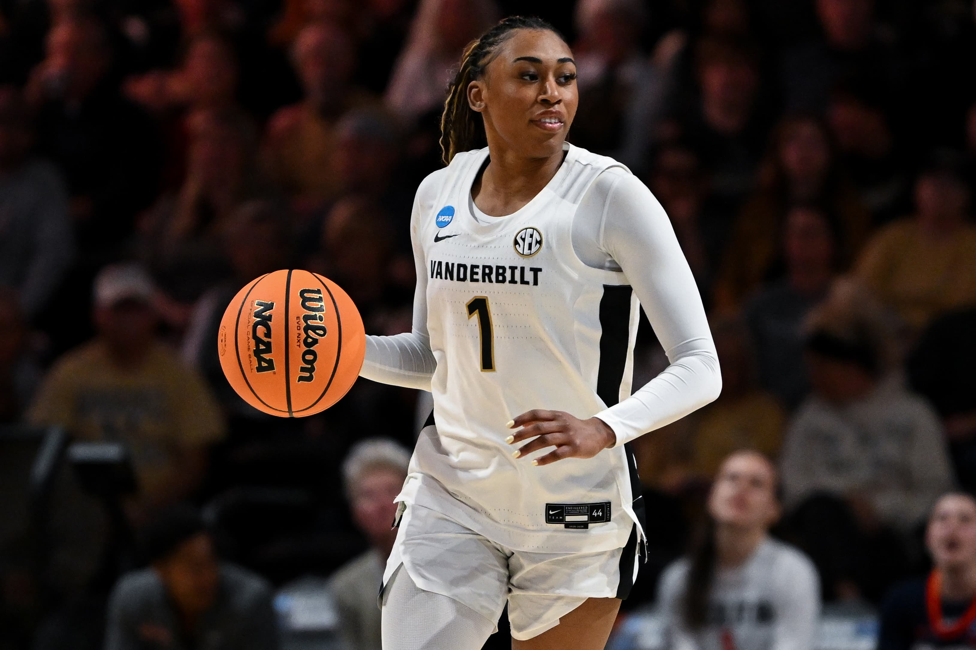 Notre Dame's Hannah Hidalgo describes Vanderbilt's Mikayla Blakes as a Caitlin Clark-type scorer ahead of Sweet 16 matchup