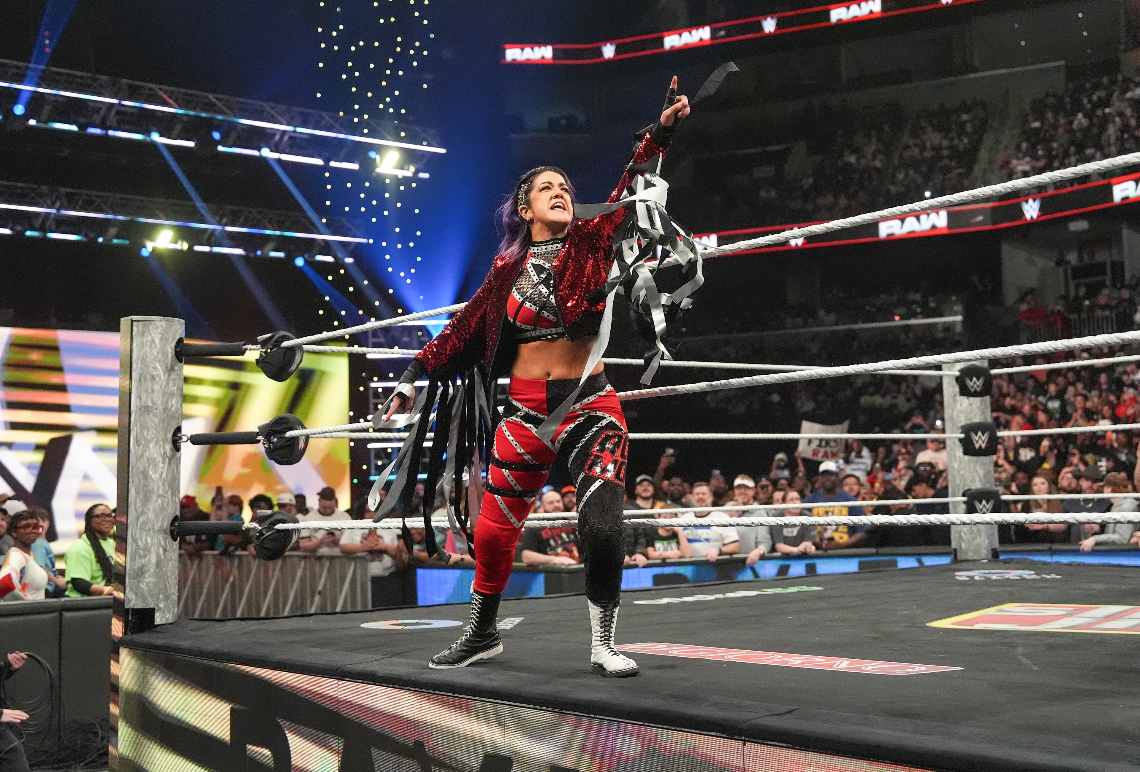 Bayley vs. Lee: Thrilling Women's MMA Showdown!