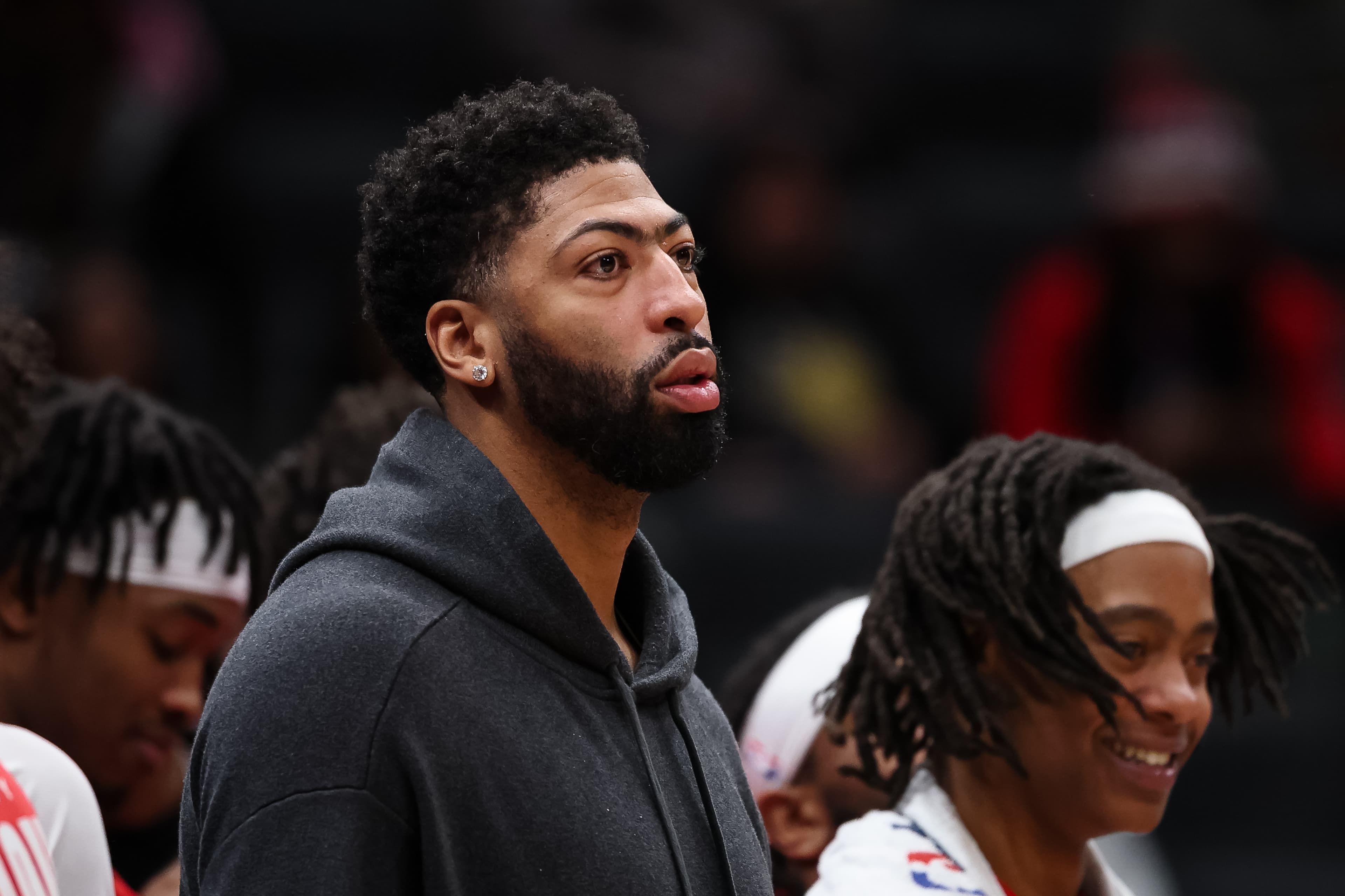 Anthony Davis airs grievances about end of Lakers, Pelicans tenures in Draymond Green podcast