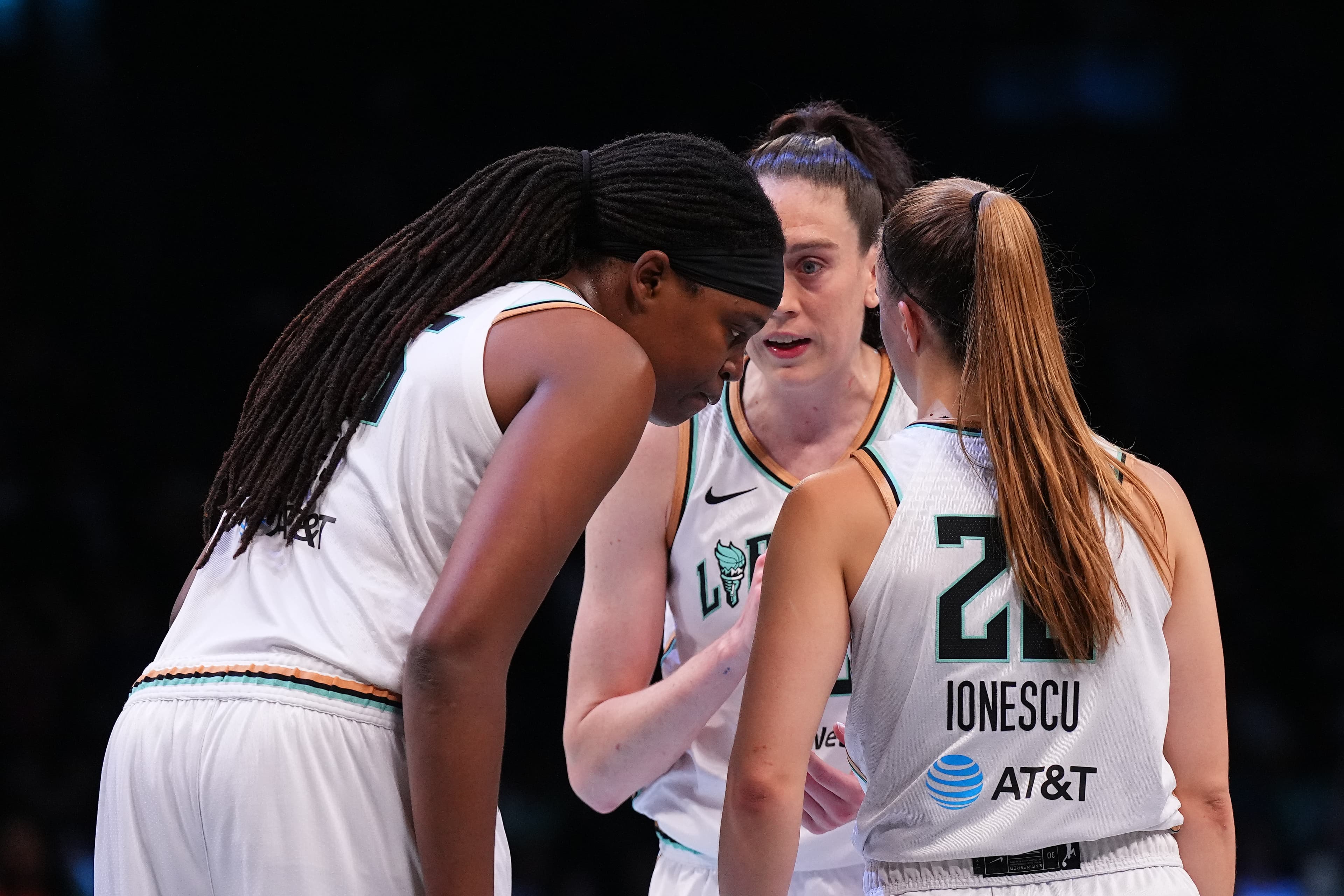 WNBA free agency takeaways: Finals contenders load up, veterans run it back and some prove you can go home again