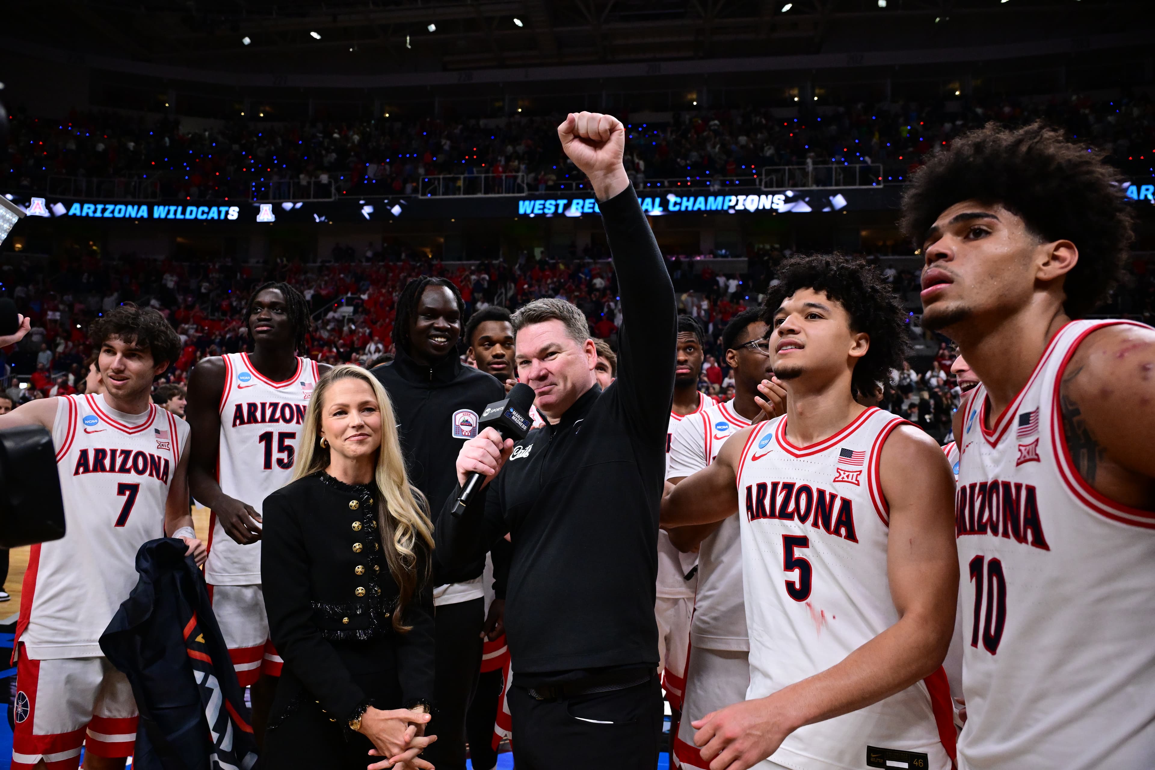 With Arizona on brink of title, Tommy Lloyd is the hottest coach in college basketball. Will he stay in Tucson or bolt for bluer pastures?