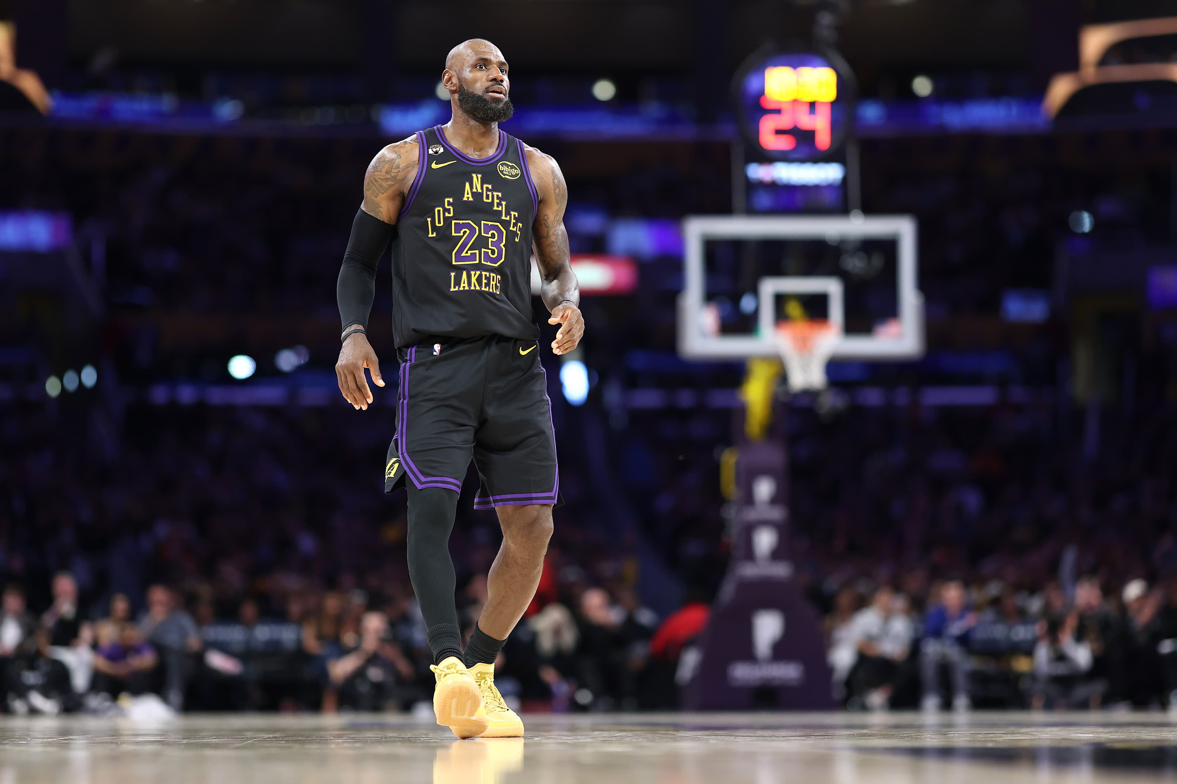 LeBron James reportedly could still retire at end of season, return to Lakers or play elsewhere in 2026-27