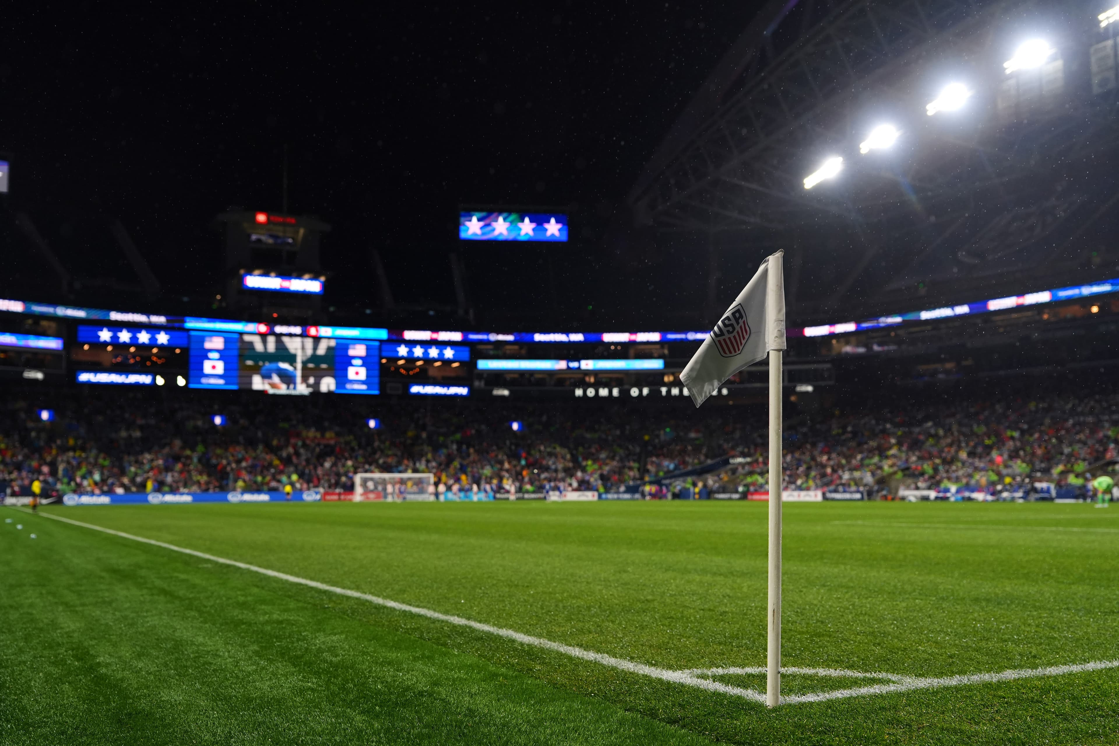 USWNT christens Lumen Field's World Cup grass with a rainy return to Seattle