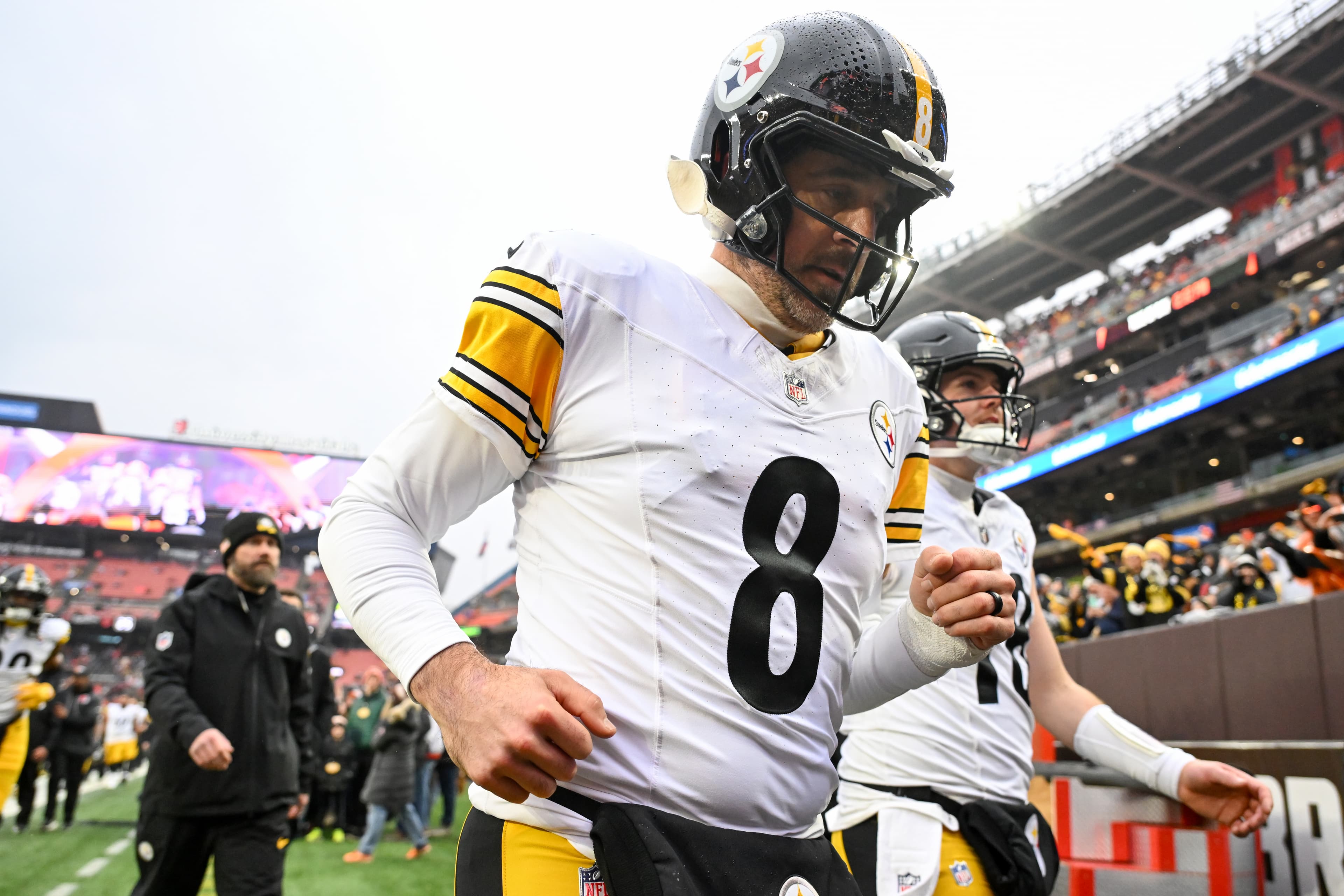 The top 10 NFL issues that didn't get resolved over the offseason, including (of course) Aaron Rodgers