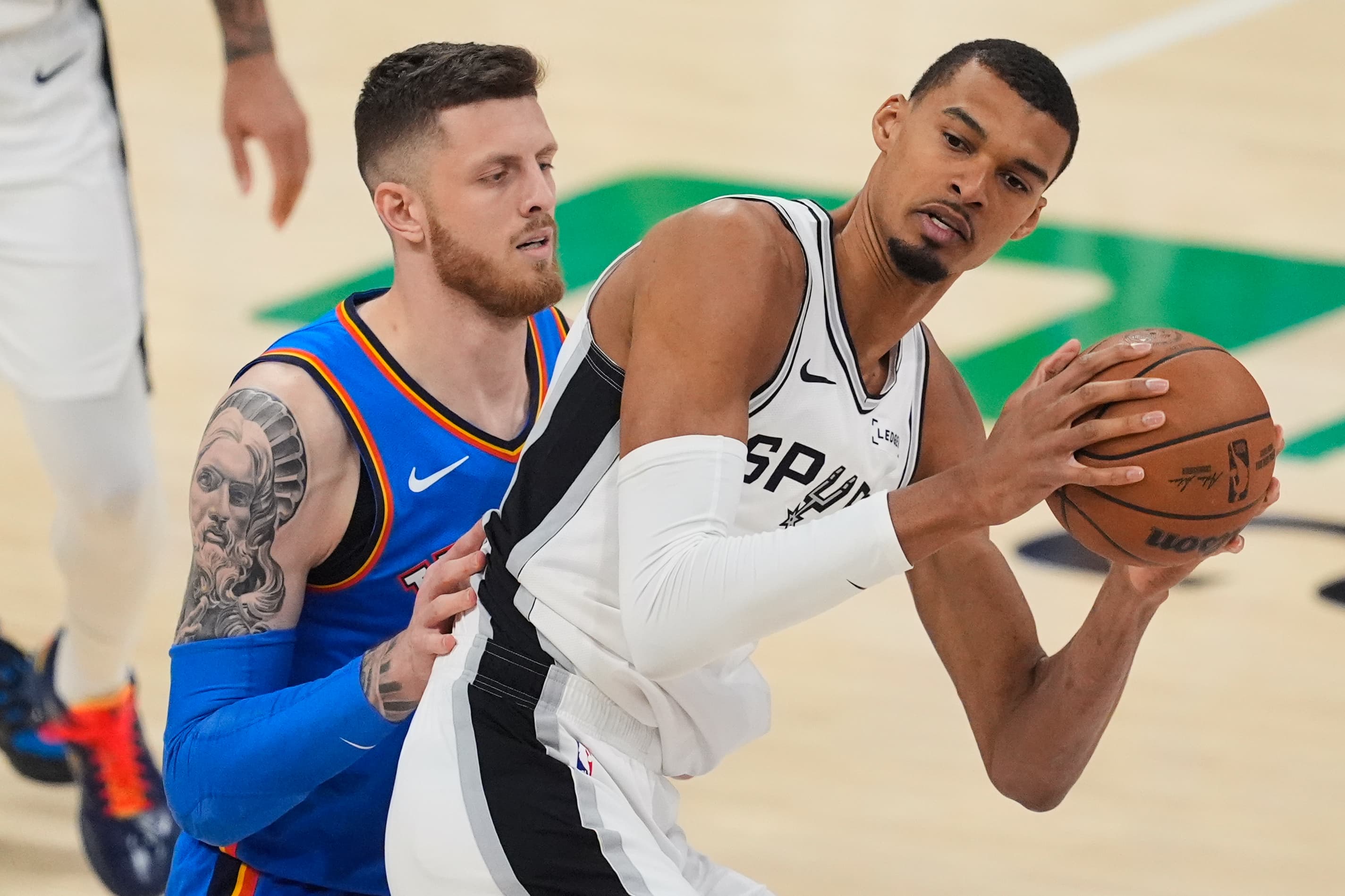 Wemby stopper? How Isaiah Hartenstein grabbed momentum for the Thunder