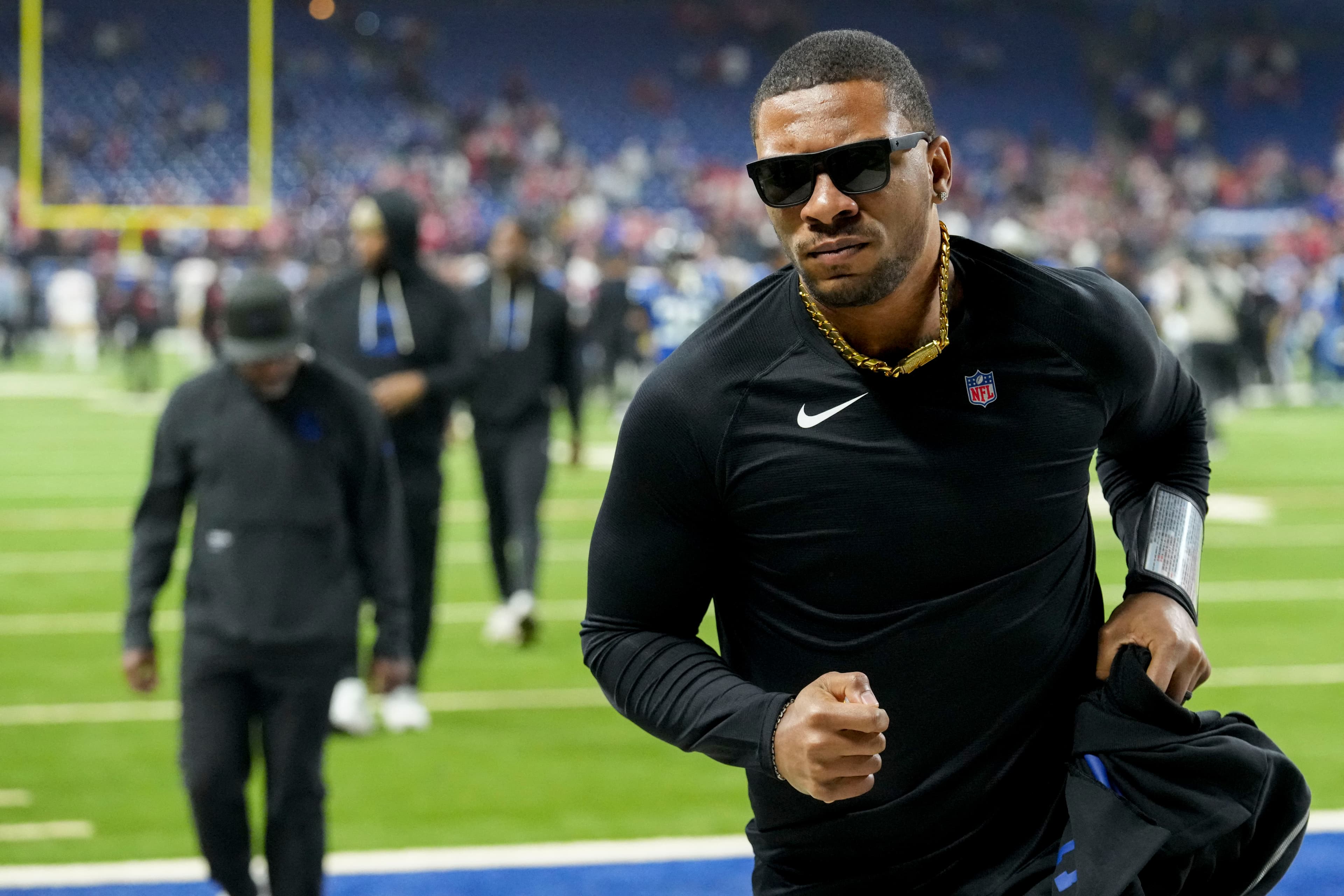 Anthony Richardson reports to Colts' voluntary workouts amid trade request, uncertainty