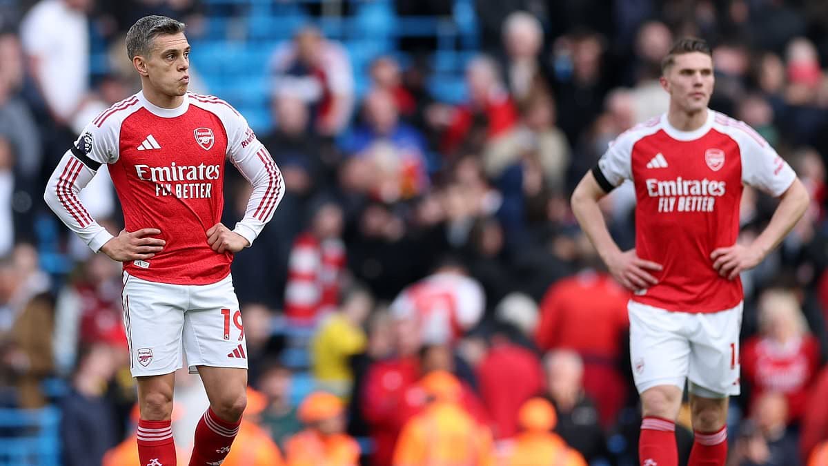 'Do you want the plaudits or the points?': Roy Keane clashes with Micah Richards and Gary Neville over Arsenal's display at Man City as he laughs off claims Gunners can be 'proud' despite defeat