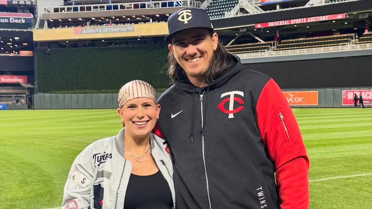 MLB pitcher's wife discovers she has cancer while pregnant with their first child