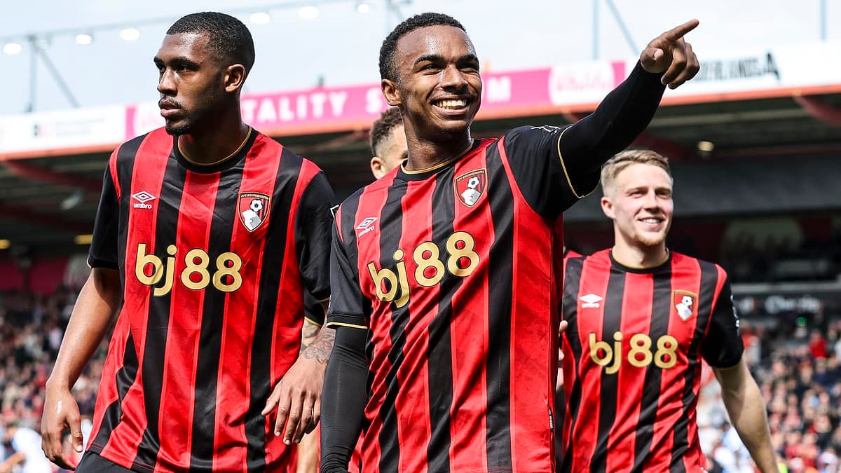 Bournemouth 3-0 Crystal Palace: Magic Andoni Iraola on course to surpass Eddie Howe as Oliver Glasner's side go all-in for Europe quest
