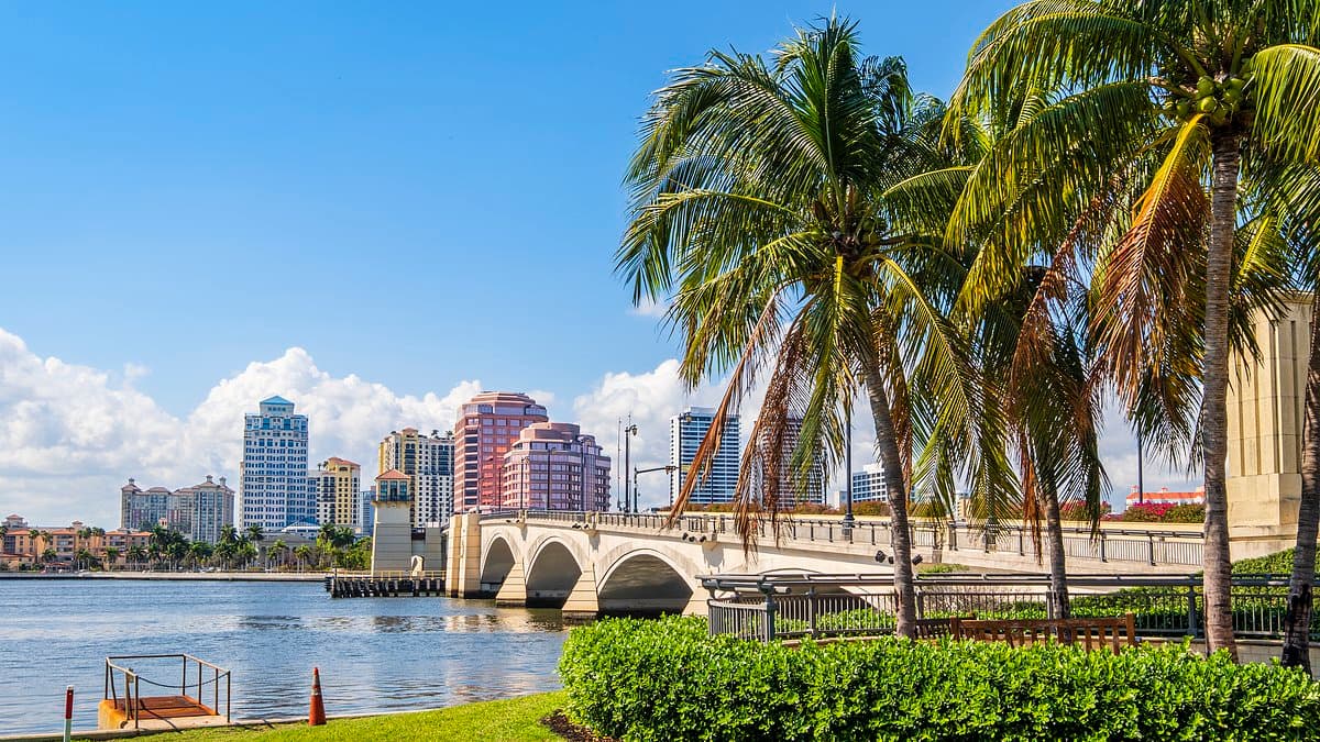 The holiday destinations that have DROPPED in price since the Iran war - with trips to the USA costing £117 per person less now than in February