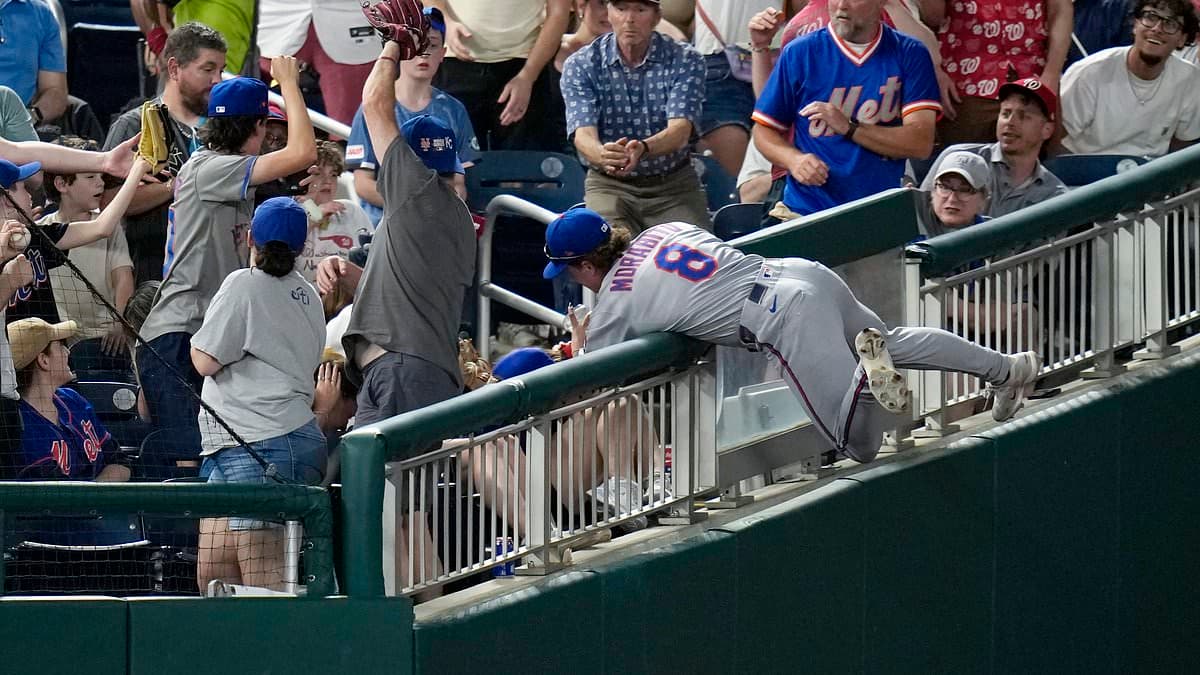Mets star makes astonishing catch on his MLB debut... but here's why it was a terrible decision
