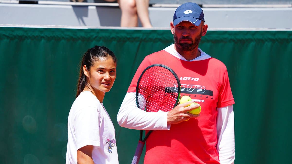 How a one-word text reunited Emma Raducanu with the one coach she trusts as she looks to reignite a her tennis career at the French Open