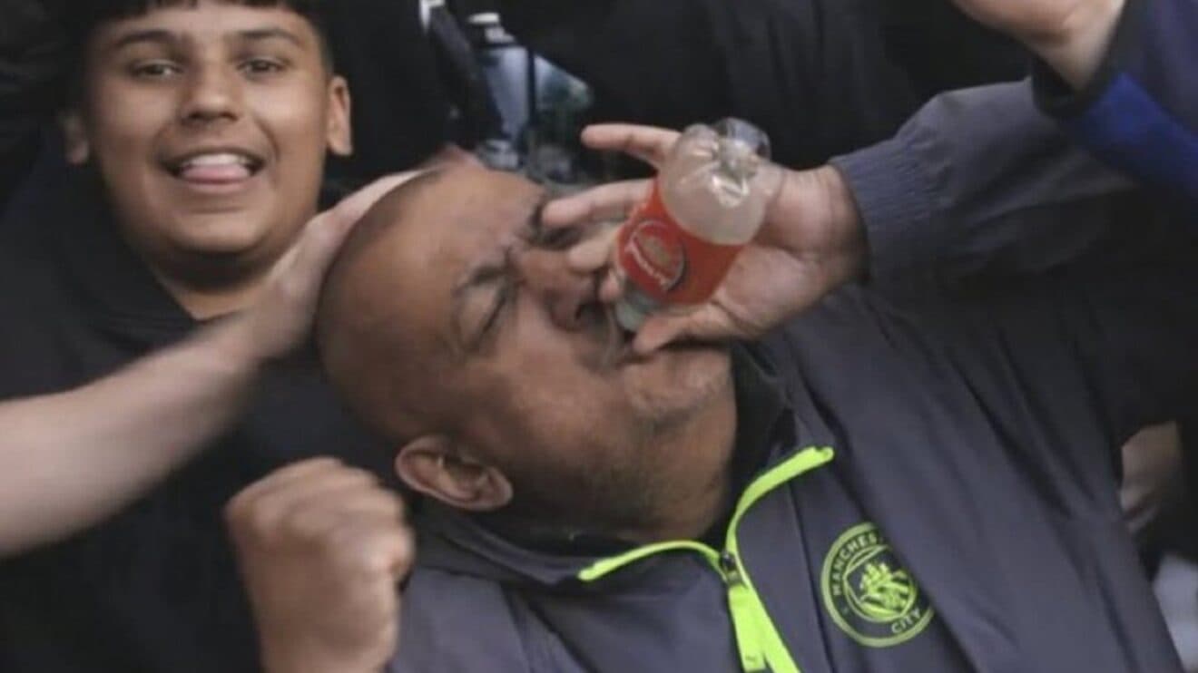 Was the City fan with the Arsenal bottle a plant?