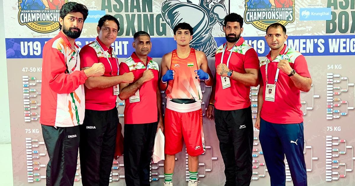Boxing: Vishvanath Suresh Shocks World Champion at Asian Championships