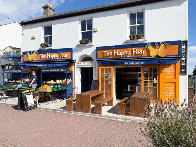 Irish Town Unites to Delay Smartphones for Kids