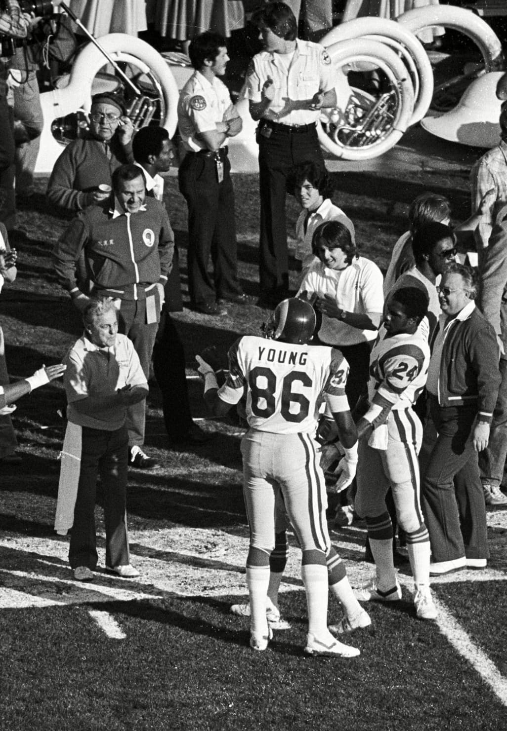 Former Rams, USC Tight End Charle Young Dies at 75