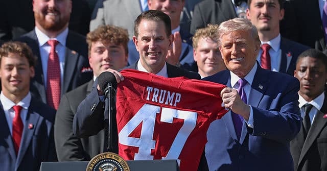 Trump Hosts Indiana Hoosiers to Celebrate College Football Championship