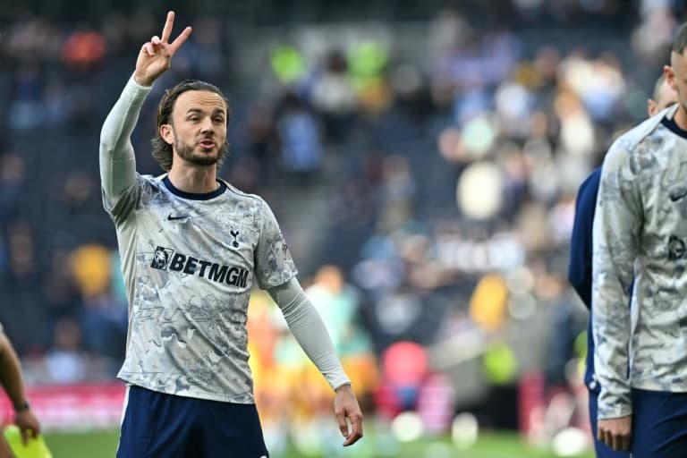 Maddison 'embarrassed' by Spurs' survival struggles