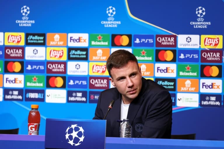 World Cup winner Goetze extends contract at Frankfurt