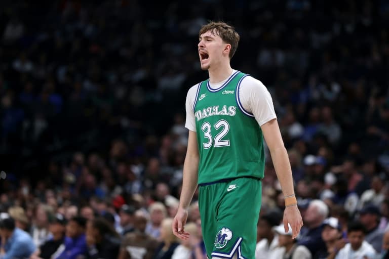 Flagg's sensational rookie season ends with injury