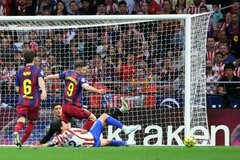 Lewandowski claims leaders Barca vital Liga win at Atletico