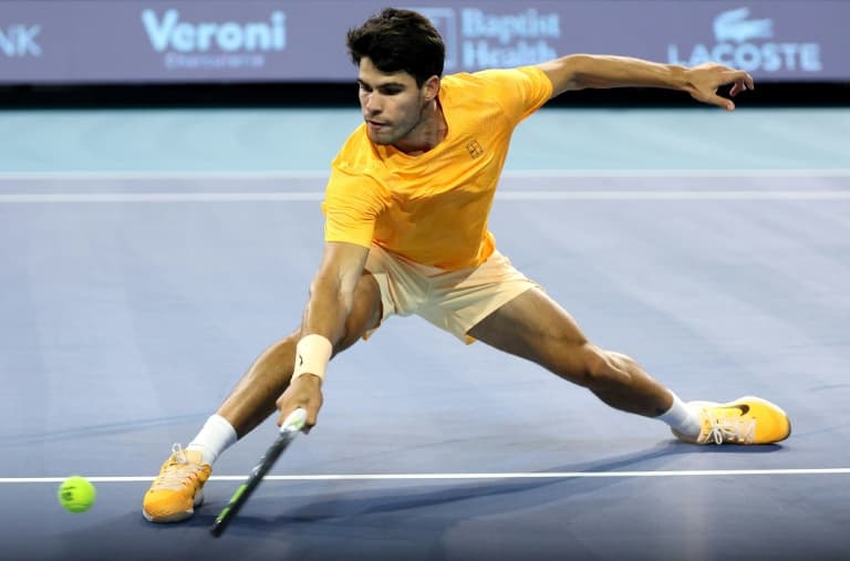 Top-ranked Alcaraz, Sabalenka win Miami openers