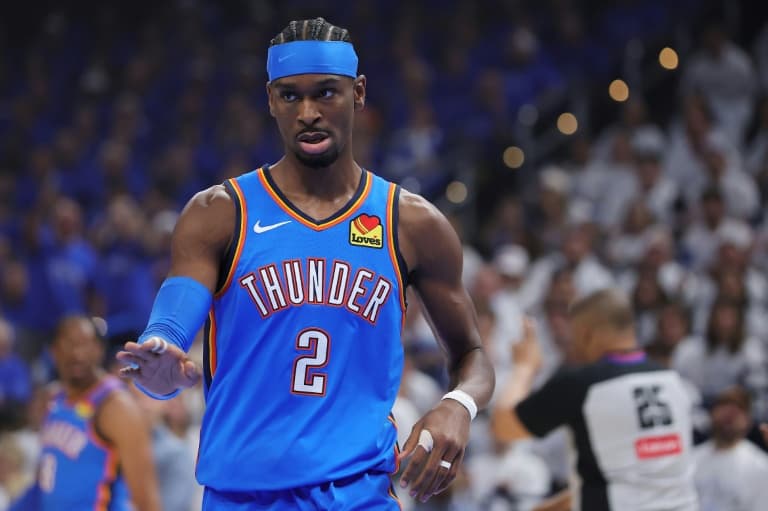Gilgeous-Alexander stars as Thunder level series with Spurs
