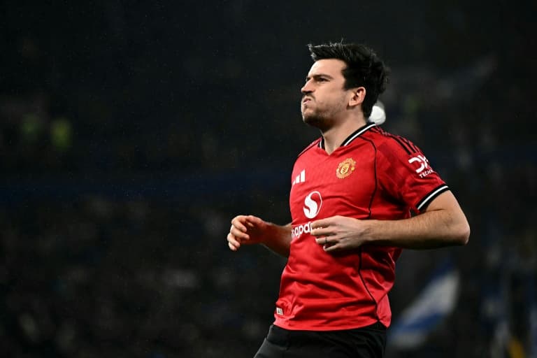 Maguire signs one-year Man Utd contract extension