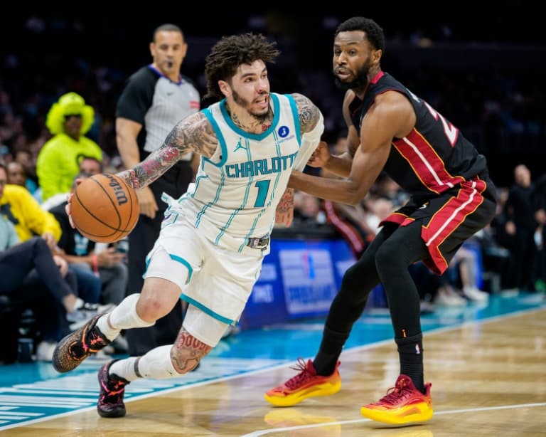 Ball hero and villain as Hornets sting Heat, Blazers eclipse Suns