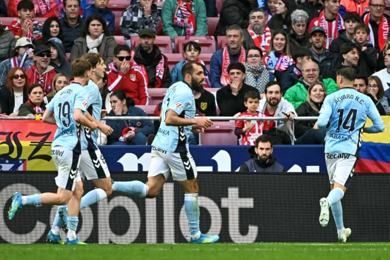 Sevilla strike late to boost survival hopes, Celta edge Atletico